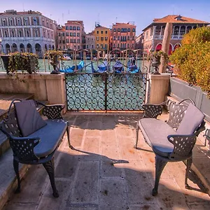 Grimaldi Hermitage Canal Grande View Apartment Venedig