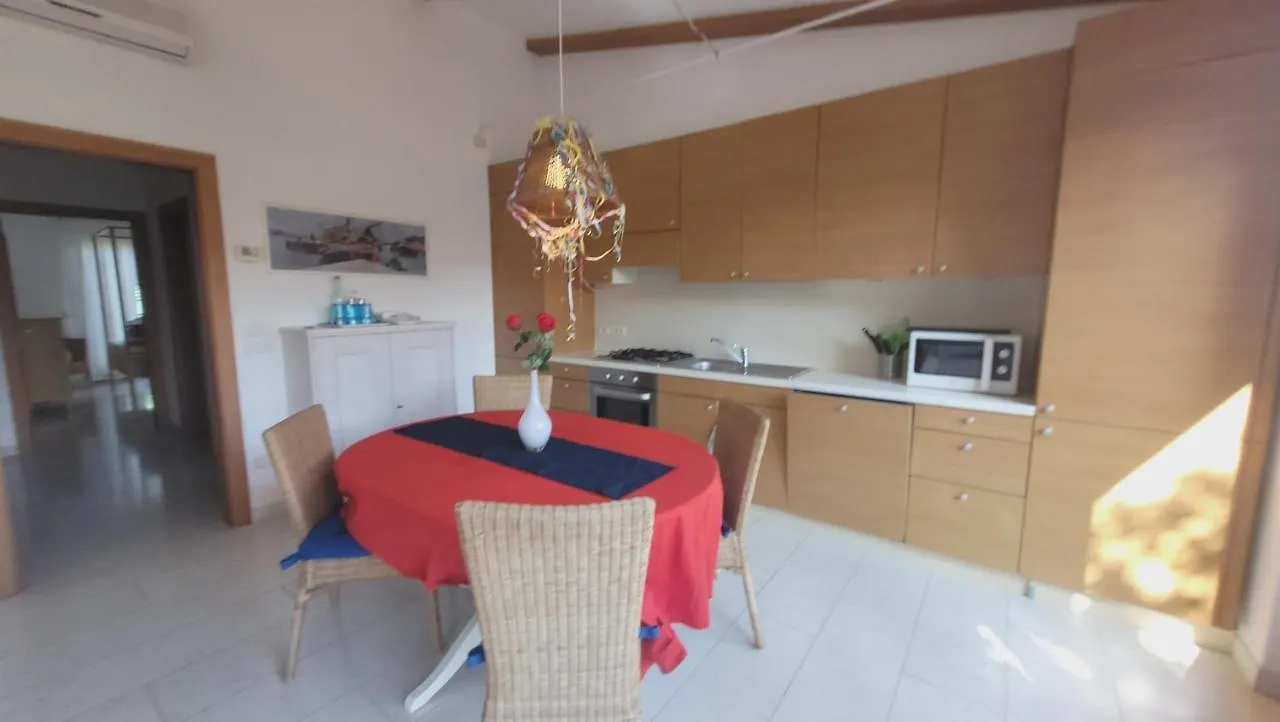 Apartment Ferienwohnung Le Scuderie App 6 Ottimo Trilocale Con Wi Fi Donoratico