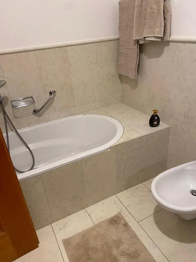 Ferienwohnung Le Scuderie App 6 Ottimo Trilocale Con Wi Fi Donoratico 0*,  Italien